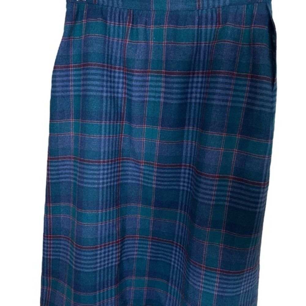 Vintage 70s Pendleton Long Blue Pleated
Plaid Skirt Size 12
Blue Wool